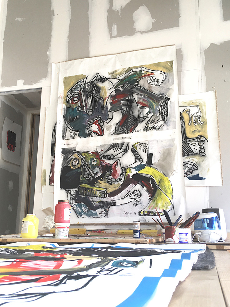 Graphite and color Toiles dans l'atelier
Toma-L
2018 ©